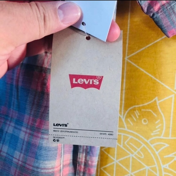 Levi short sleeve shirt Men’s XXL NWT - Picture 4 of 11